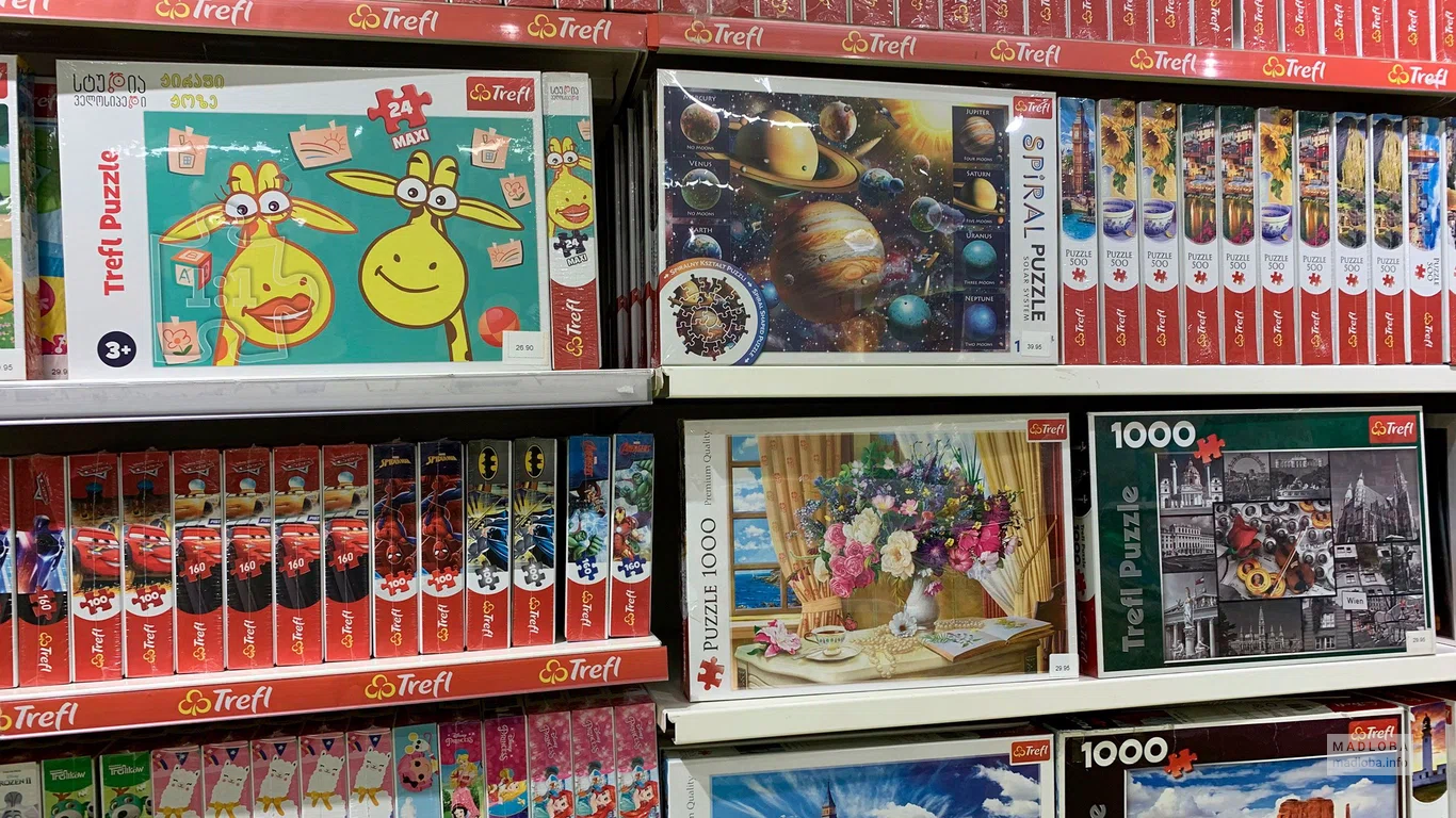Puzzle в магазине игрушек XS TOYS
