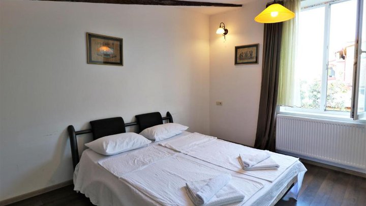 Zandukeli Apartments